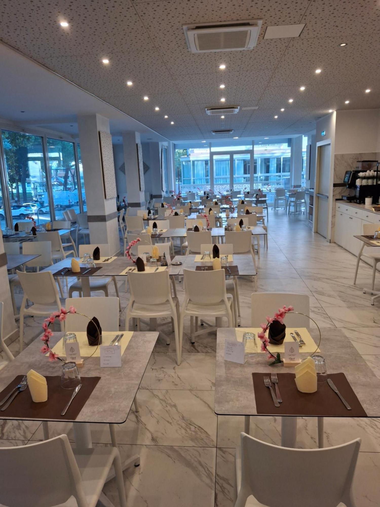 Hotel Caravel Park Rimini Exterior foto
