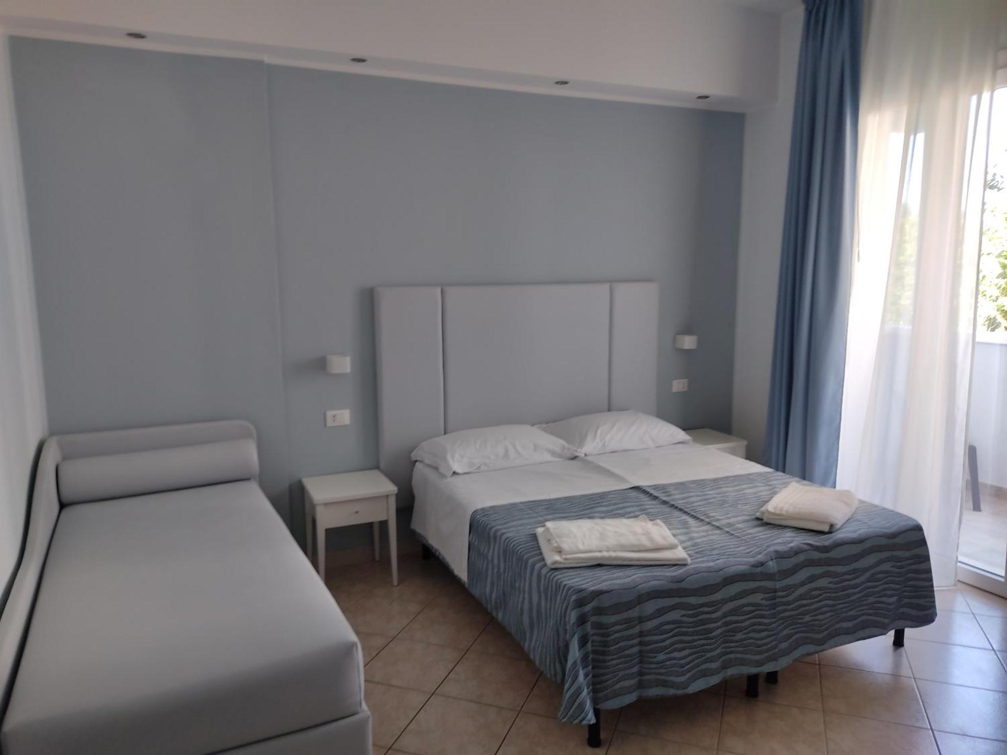 Hotel Caravel Park Rimini Exterior foto